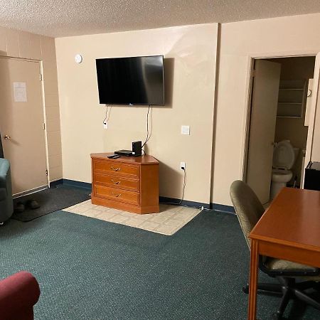 Matador Motel Drayton Valley Exterior photo