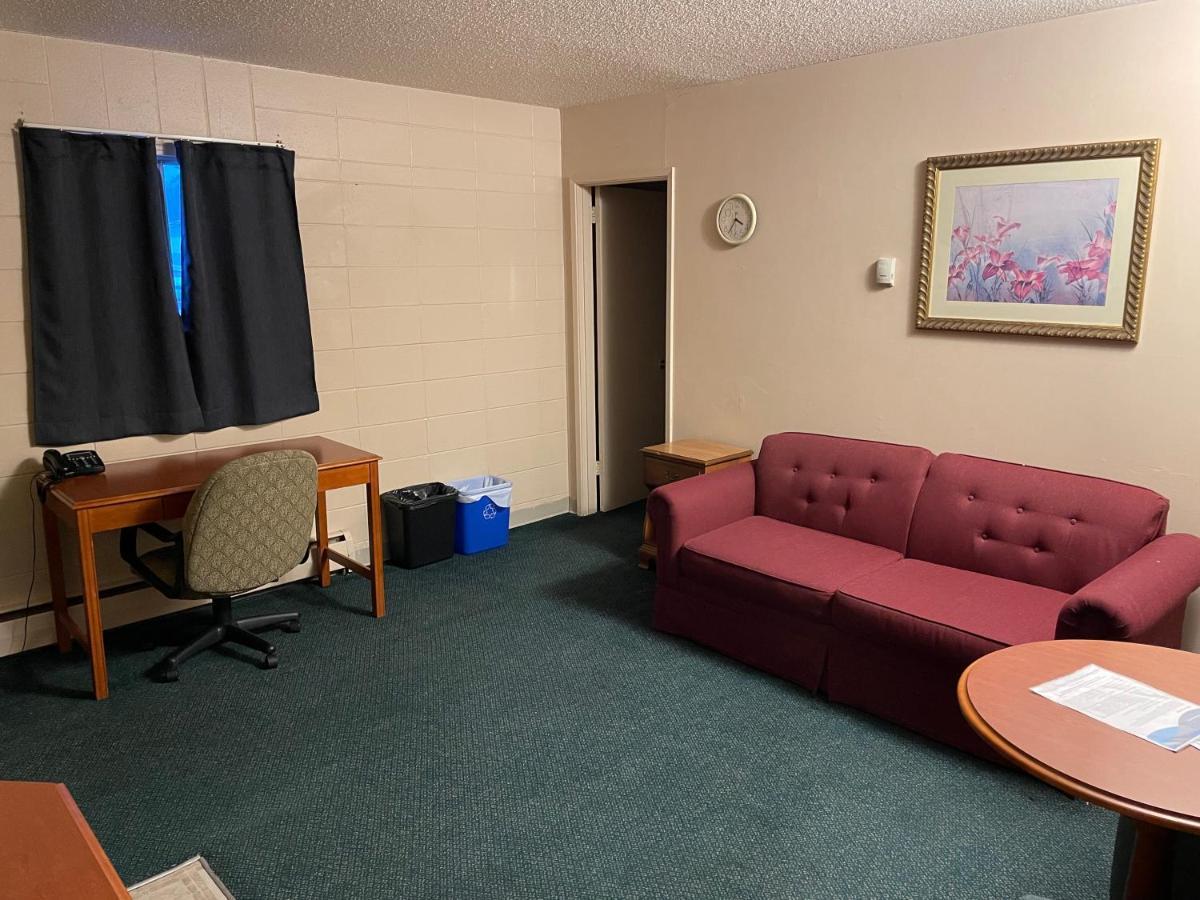 Matador Motel Drayton Valley Exterior photo