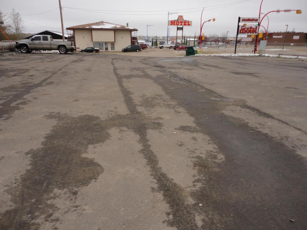 Matador Motel Drayton Valley Exterior photo