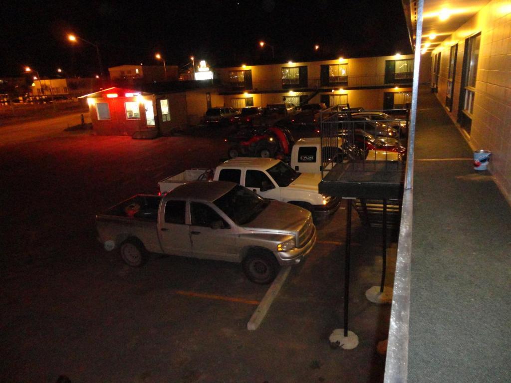Matador Motel Drayton Valley Exterior photo