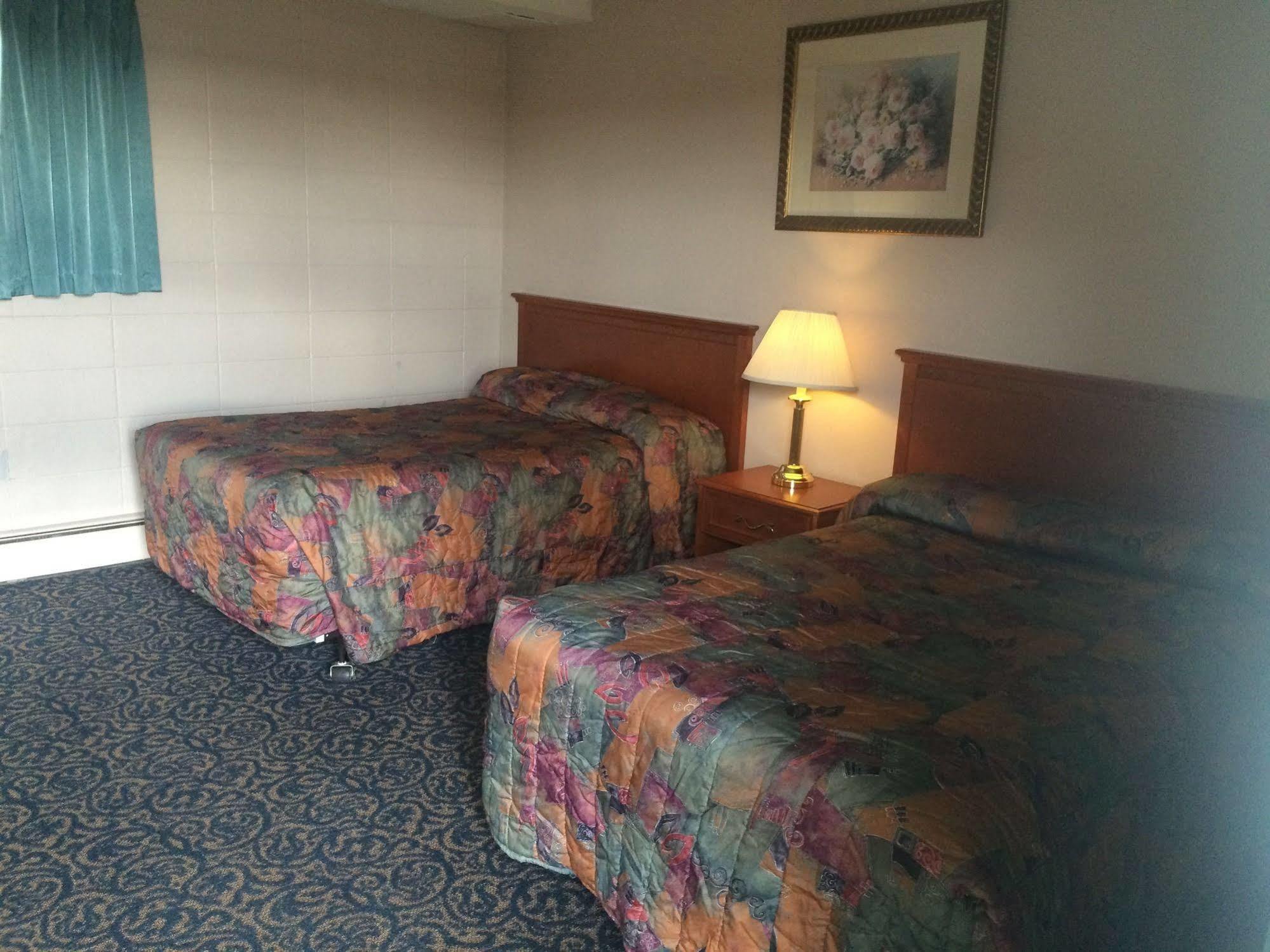Matador Motel Drayton Valley Exterior photo